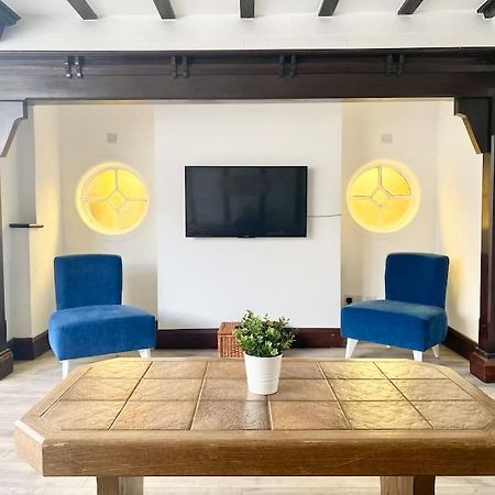 Charming Seaside Cottage In Leigh-On-Sea Southend-on-Sea Extérieur photo