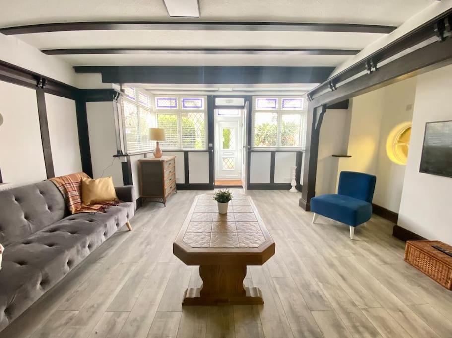 Charming Seaside Cottage In Leigh-On-Sea Southend-on-Sea Extérieur photo